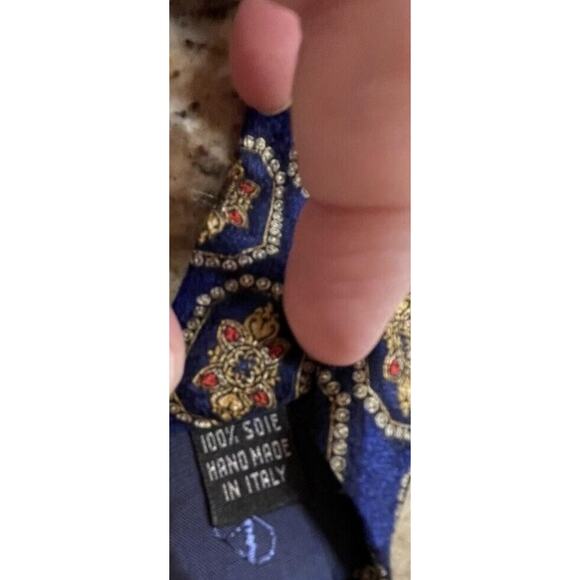 Valentino Cravatte Tie Mens Blue Silk Medallion Geometric Made in Italy Luxury - Picture 7 of 10